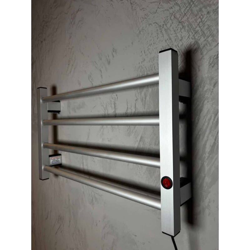 Toalheiro Térmico Porta Toalha Seca e Aquece 4 Barras Alumínio Bivolt Electrowood